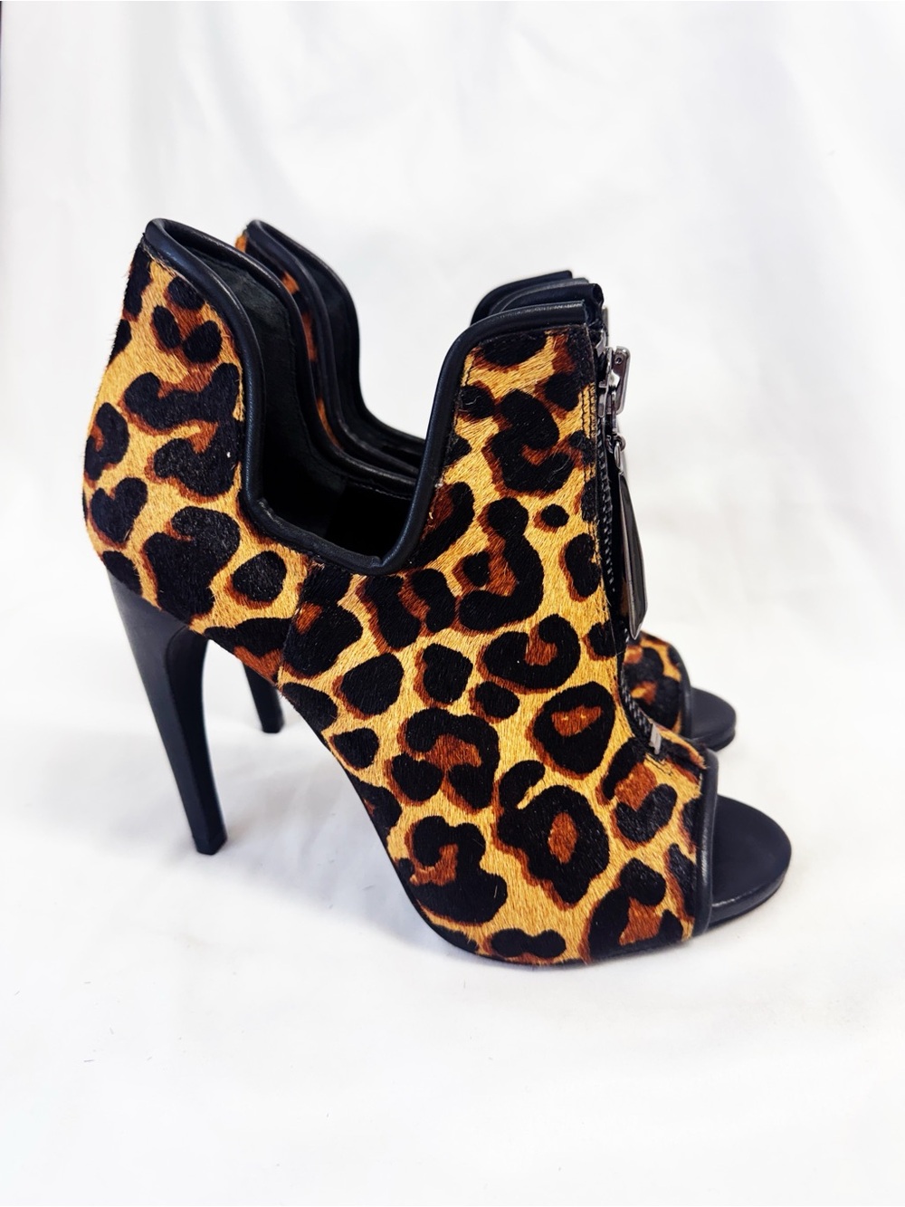 SCHUTZ Leopard Print Calf Hair Ankle Booties,Sky High Heels, New! size 9